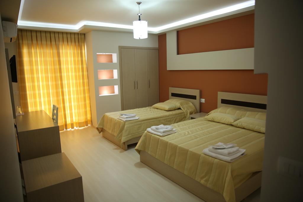 Hotel Pogradeci Rum bild