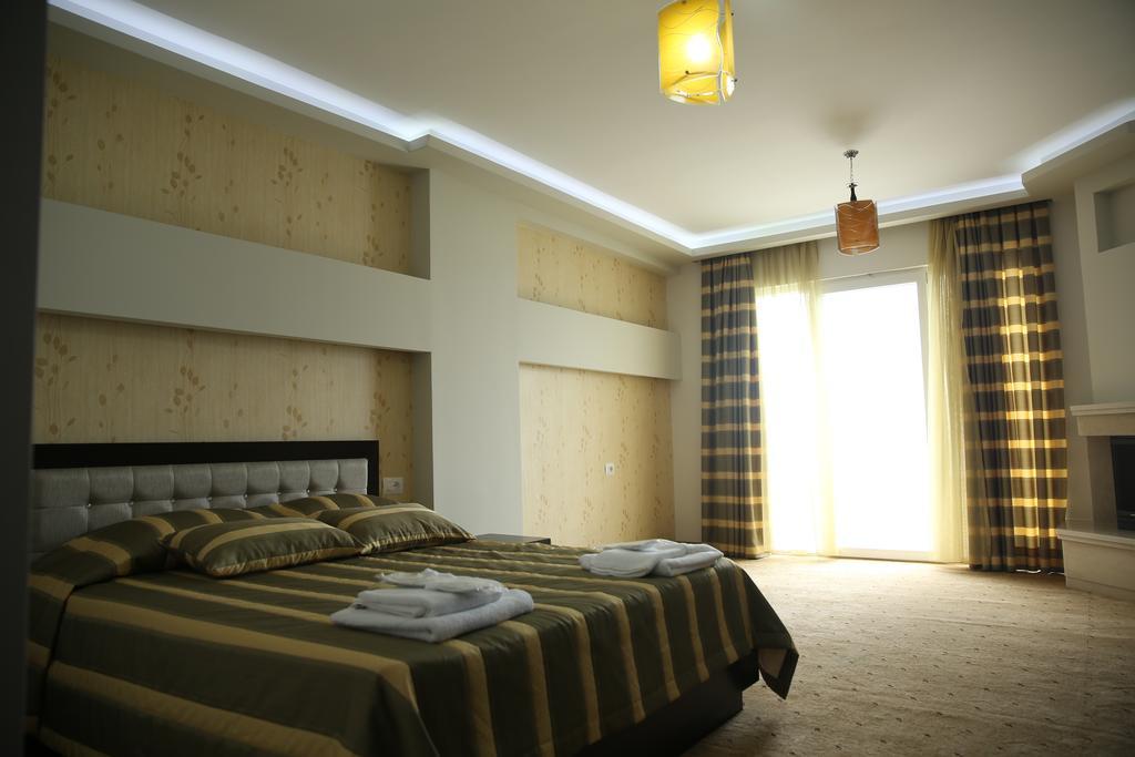 Hotel Pogradeci Rum bild
