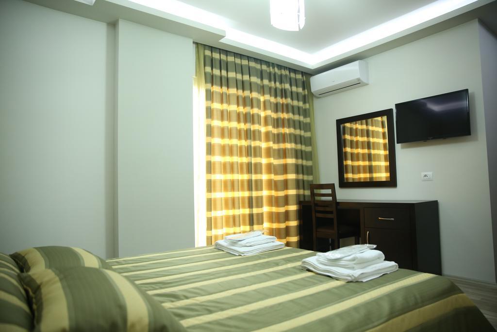 Hotel Pogradeci Rum bild