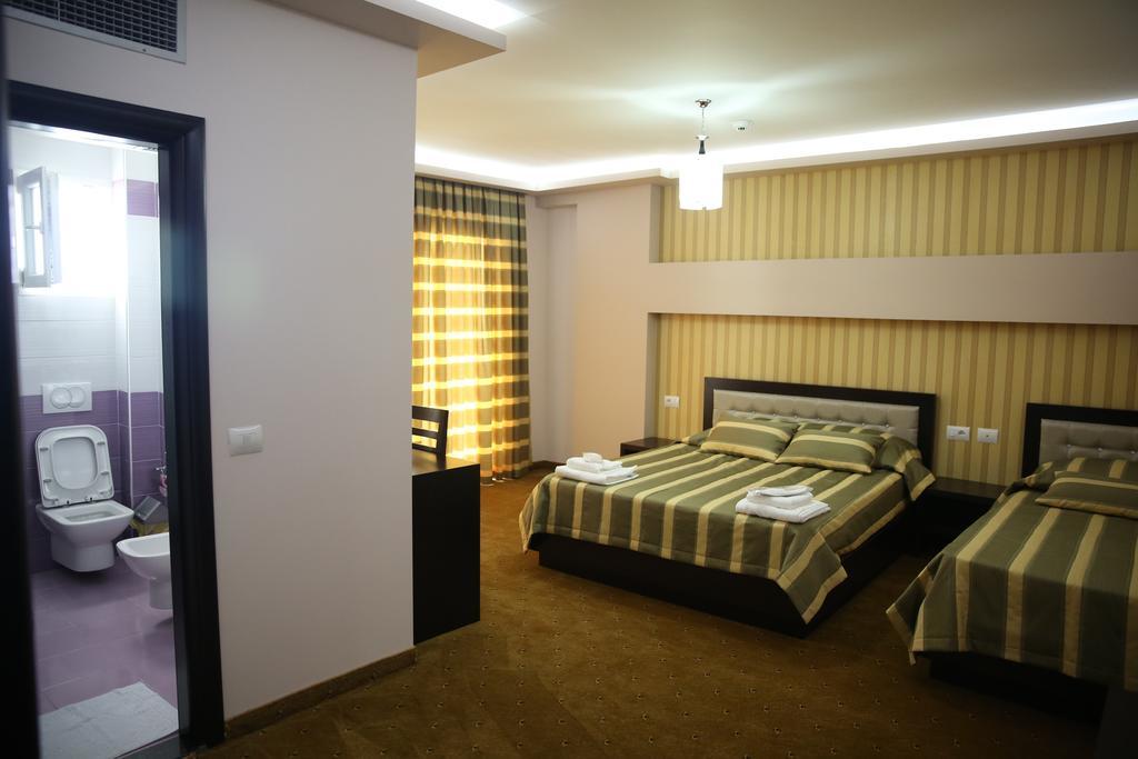 Hotel Pogradeci Rum bild